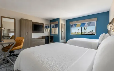 Photo 5 - Holiday Inn Express San Diego South - National City by IHG