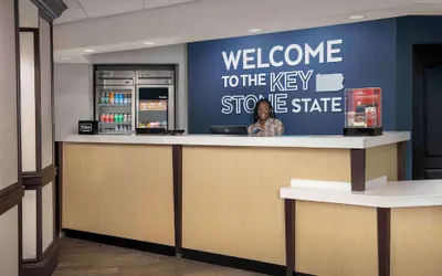 Photo 5 - Hampton Inn Pittsburgh/Monroeville