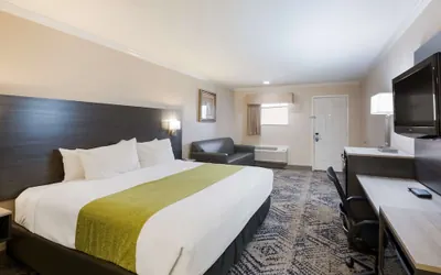 Photo 5 - SureStay Hotel by Best Western Rockdale