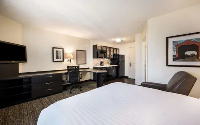 Photo 4 - Sonesta Simply Suites Birmingham Hoover