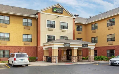 Photo 2 - Extended Stay America Select Suites - Milwaukee - Waukesha