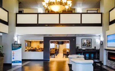 Photo 3 - Comfort Inn Kent - Seattle