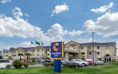 Photo 2 - Comfort Inn Kent - Seattle
