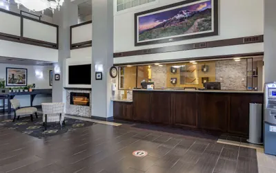 Photo 5 - Comfort Inn Kent - Seattle