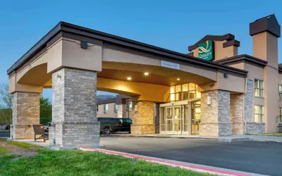 Photo 2 - Quality Inn Logan near University