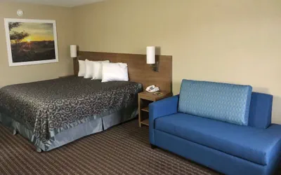 Photo 5 - Days Inn By Wyndham Lexington/Columbia