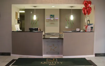 Photo 4 - Quality Inn Merrillville