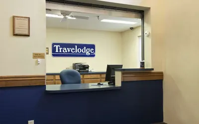 Photo 2 - Travelodge by Wyndham Grand Island