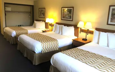 Photo 5 - Travelodge by Wyndham Grand Island