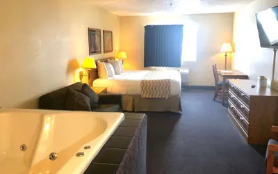 Photo 3 - Travelodge by Wyndham Grand Island