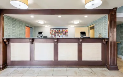 Photo 4 - Best Western Executive Suites