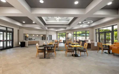Photo 4 - La Quinta Inn & Suites by Wyndham Raleigh Cary