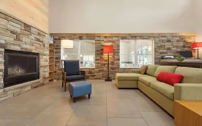 Photo 2 - Country Inn & Suites by Radisson, Decorah, IA