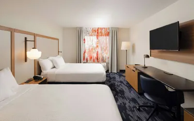 Photo 4 - Fairfield Inn & Suites Lansing West