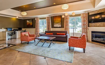 Photo 4 - Best Western Plus Rama Inn & Suites