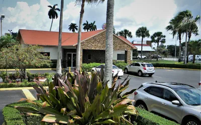 Photo 4 - Fairway Inn Florida City Homestead Everglades