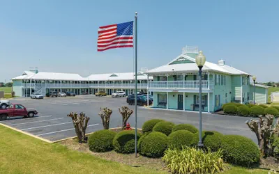 Photo 2 - Key West Inn Tunica