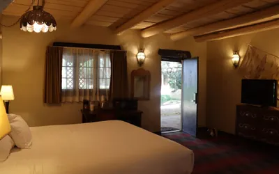 Photo 4 - Sagebrush Inn & Suites