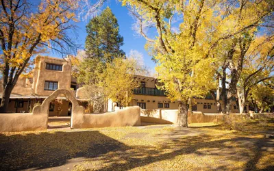Photo 2 - Sagebrush Inn & Suites