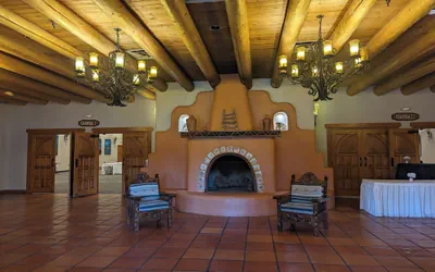 Photo 3 - Sagebrush Inn & Suites