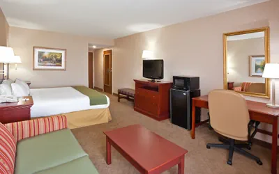 Photo 5 - Holiday Inn Express Wilmington by IHG