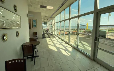 Photo 5 - 41 Lakefront Hotel, Trademark Collection By Wyndham