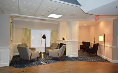 Photo 3 - Hampton Inn Salem East - Electric Road