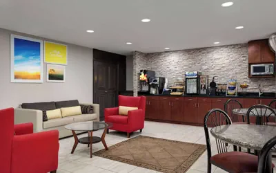 Photo 5 - Days Inn by Wyndham Covington