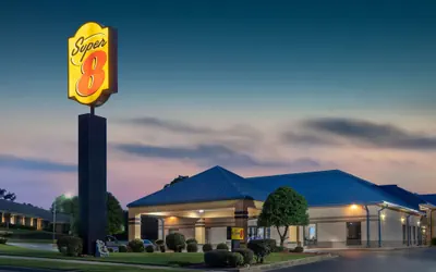 Photo 2 - Super 8 by Wyndham North Little Rock/McCain