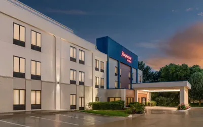 Photo 2 - Hampton Inn Olathe