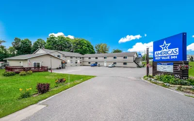 Photo 2 - Americas Best Value Inn Marquette