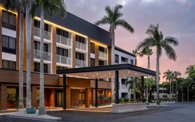 Photo 2 - Courtyard by Marriott - Naples