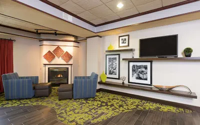 Photo 3 - Hampton Inn Mt. Pleasant