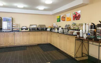 Photo 3 - Quality Inn Richmond Airport