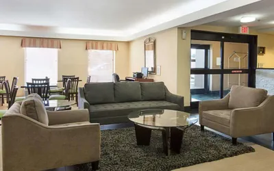 Photo 5 - Quality Inn Richmond Airport