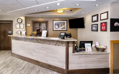 Photo 3 - Gray Wolf Inn & Suites