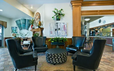 Photo 4 - Oxford Suites Hermiston