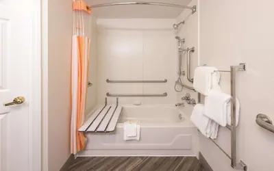 Photo 5 - La Quinta Inn & Suites by Wyndham St. Louis Westport