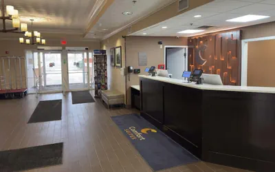 Photo 3 - Comfort Suites Scranton near Montage Mountain