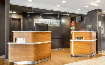 Photo 5 - Comfort Inn & Suites Bethlehem Lehigh Valley Airport