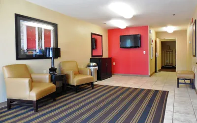 Photo 3 - Extended Stay America Select Suites St Louis Earth City