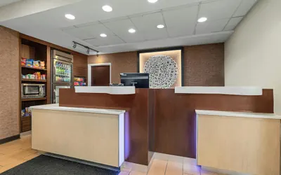 Photo 4 - Fairfield Inn & Suites by Marriott Chicago Southeast/Hammond