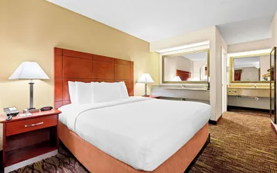Photo 2 - Best Western Inn