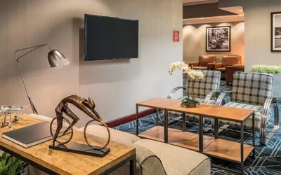 Photo 3 - Four Points by Sheraton Boston Logan Airport Revere