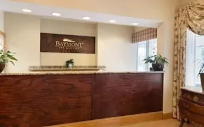 Photo 4 - Baymont Inn & Suites by Wyndham Fort Myers I-75
