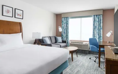 Photo 2 - Hilton Garden Inn Orlando at SeaWorld