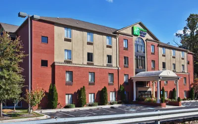 Photo 2 - Holiday Inn Express Atlanta - Emory University Area by IHG