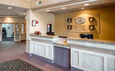 Photo 3 - Comfort Suites University Area Notre Dame - South Bend