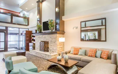 Photo 2 - Comfort Suites Lebanon