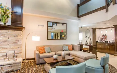 Photo 3 - Comfort Suites Lebanon